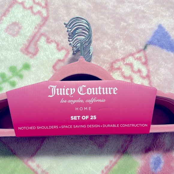 Juicy Couture Pink Velvet Hangers Set of 25 - Picture 7 of 9